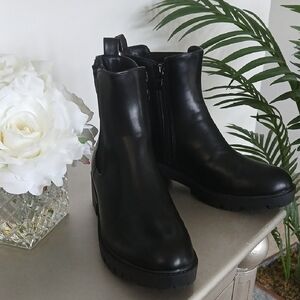 Elegant Black Ankle Booties